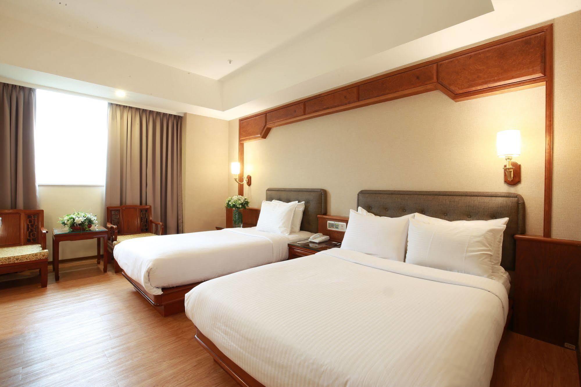 Highness Hotel Guishan Exterior foto